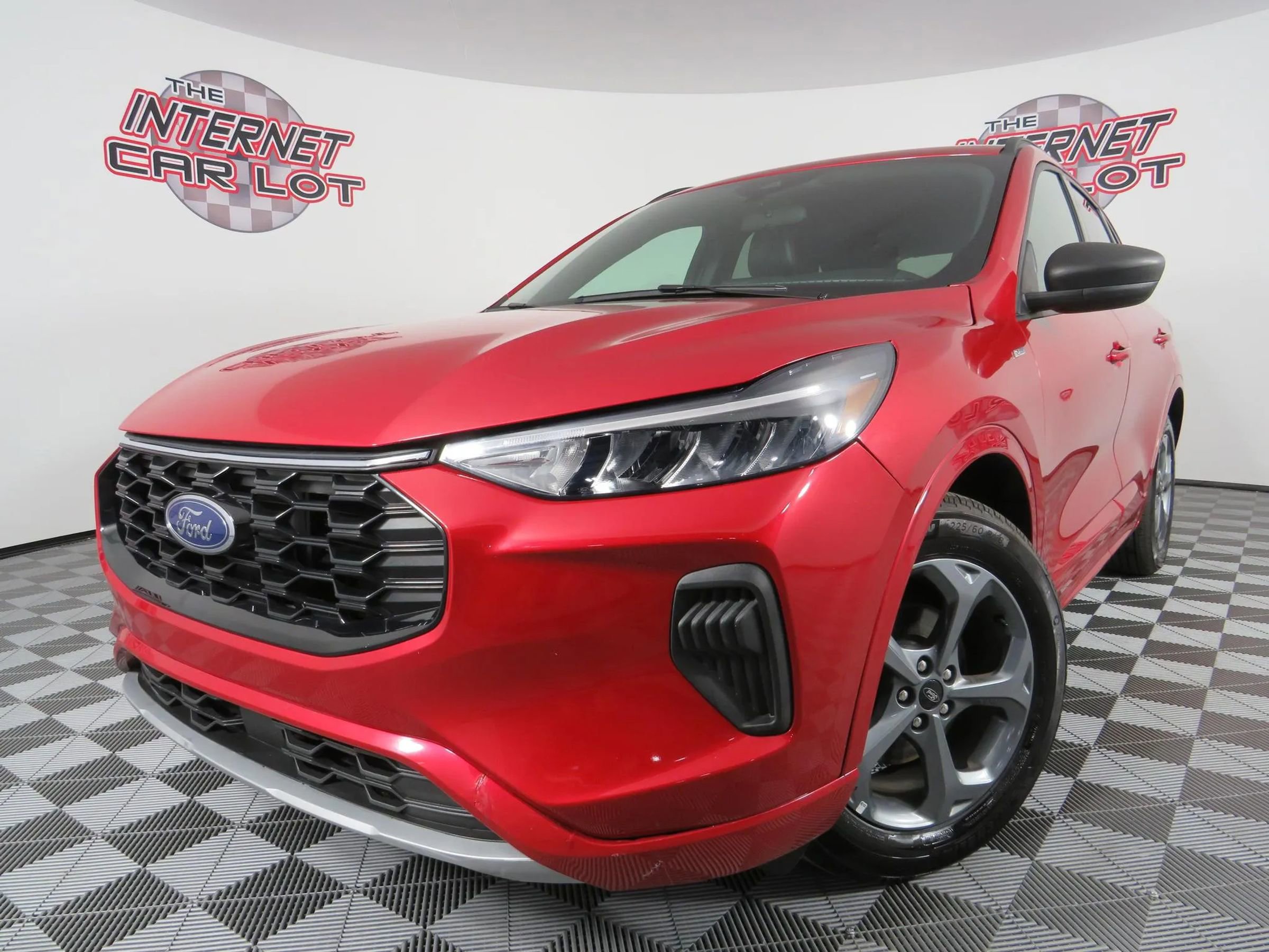 Used 2024 Ford Escape ST-Line FWD image 1