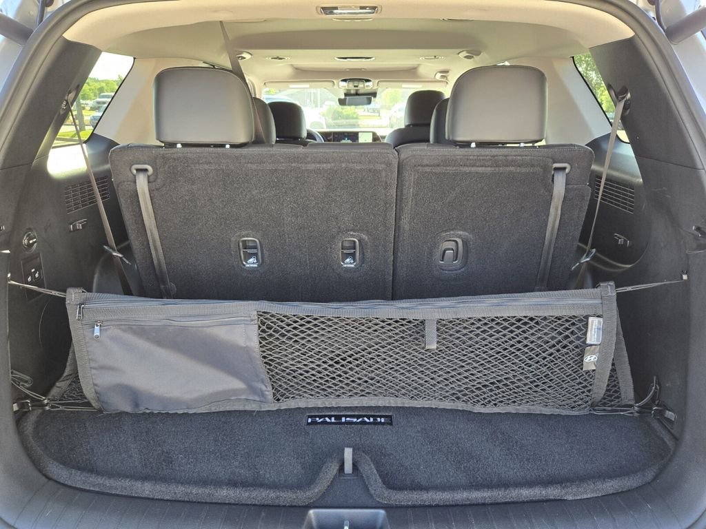 Used 2025 Hyundai Palisade SEL FWD image 16