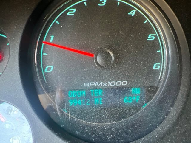 Used 2010 Chevrolet Avalanche LTZ AWD/4WD image 11
