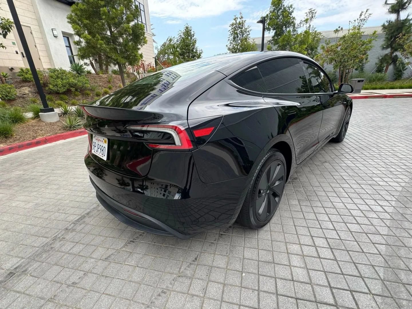 Used 2025 Tesla Model 3 Long Range RWD image 8