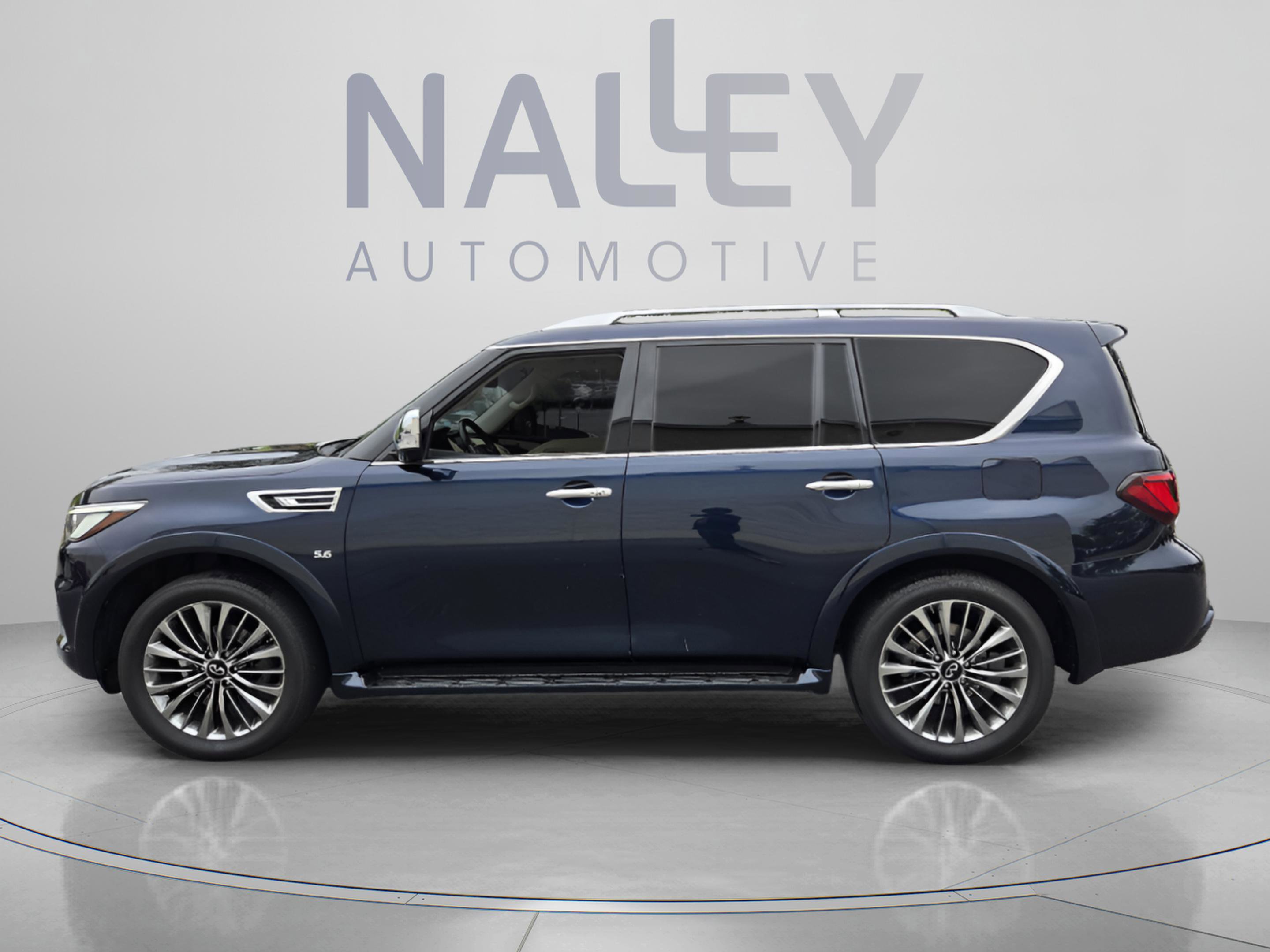Used 2018 INFINITI QX80 4WD w/ Deluxe Technology Package image 2