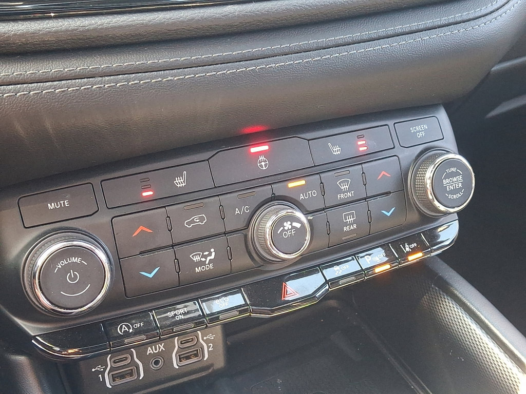 Used 2022 Dodge Durango GT image 29