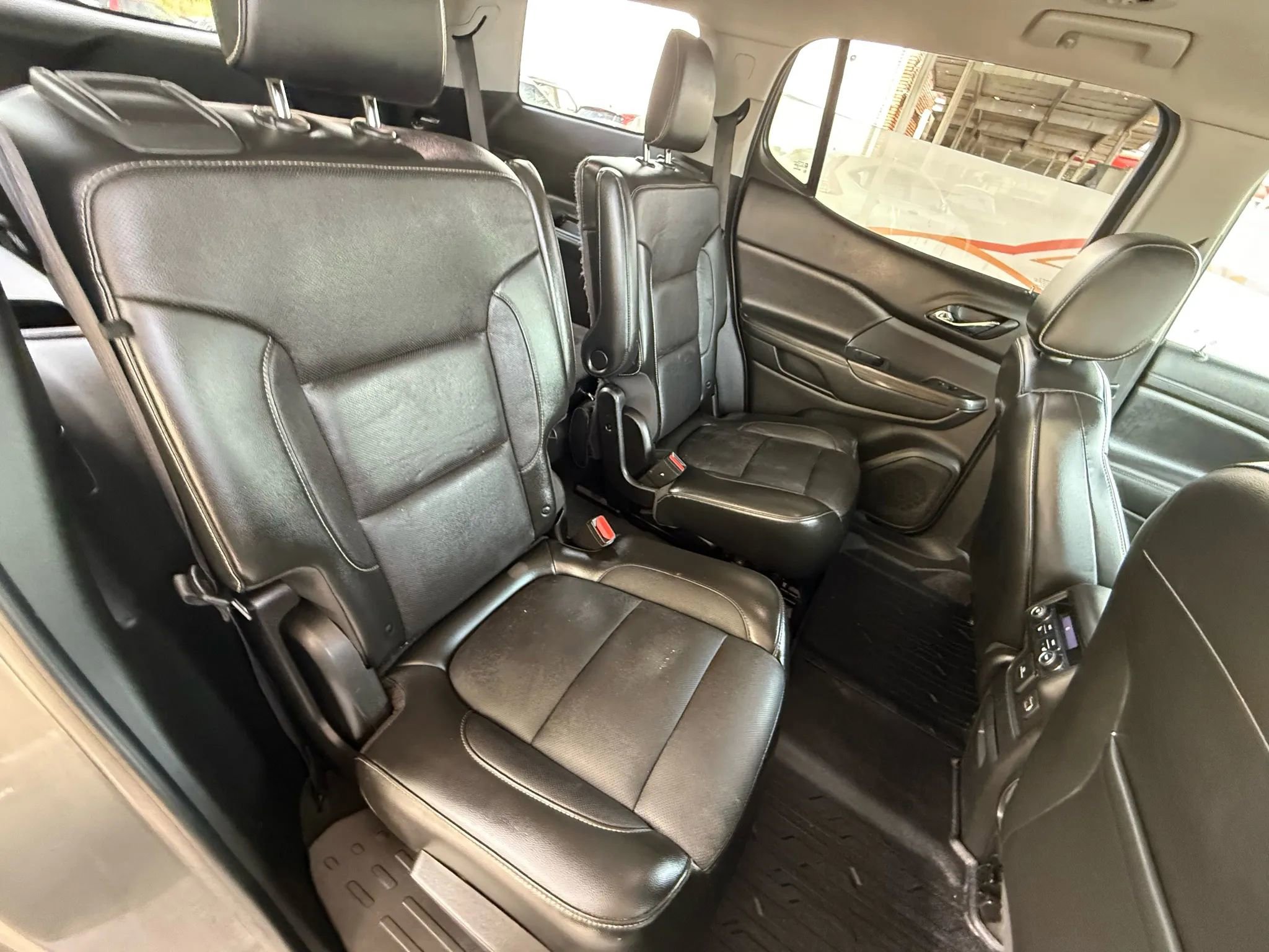 Used 2019 GMC Acadia SLT w/ LPO, Floor Liner Package image 75