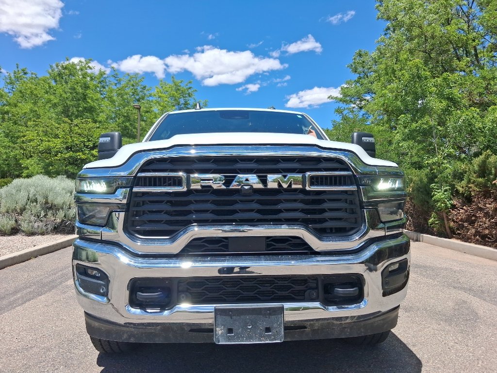 Used 2025 RAM 2500 Big Horn AWD/4WD image 2