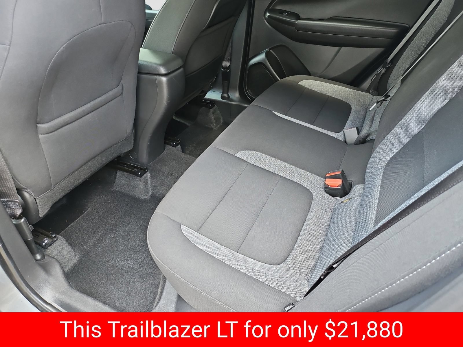Used 2025 Chevrolet TrailBlazer LT AWD/4WD image 33