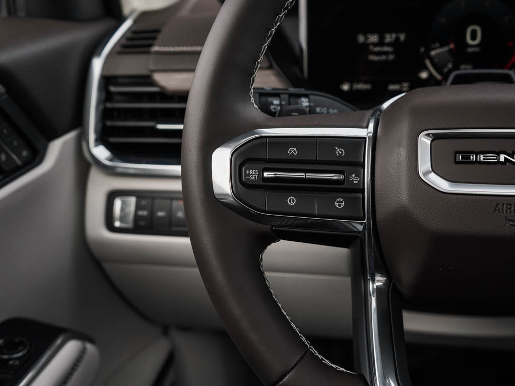 New 2026 GMC Acadia Denali w/ Super Cruise Package image 23