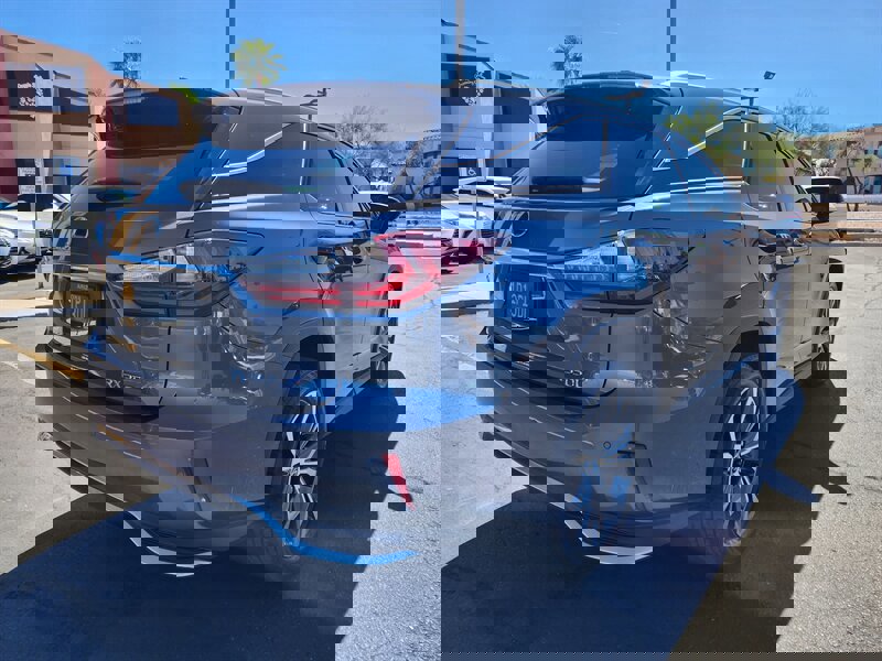 Used 2022 Lexus RX 350L w/ Premium Package image 3