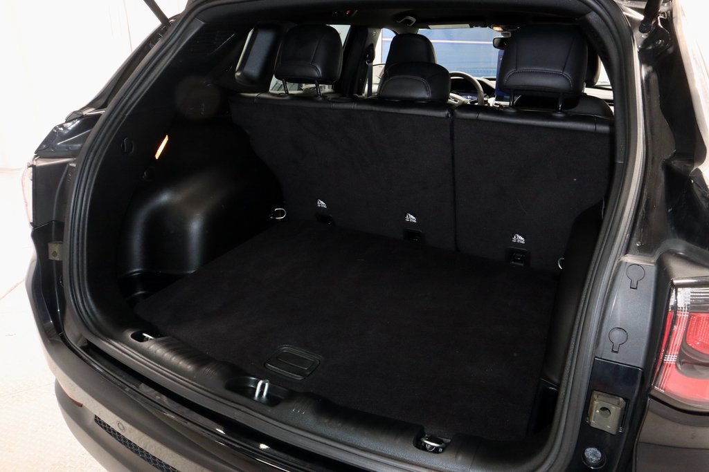 Used 2024 Jeep Compass Limited image 15