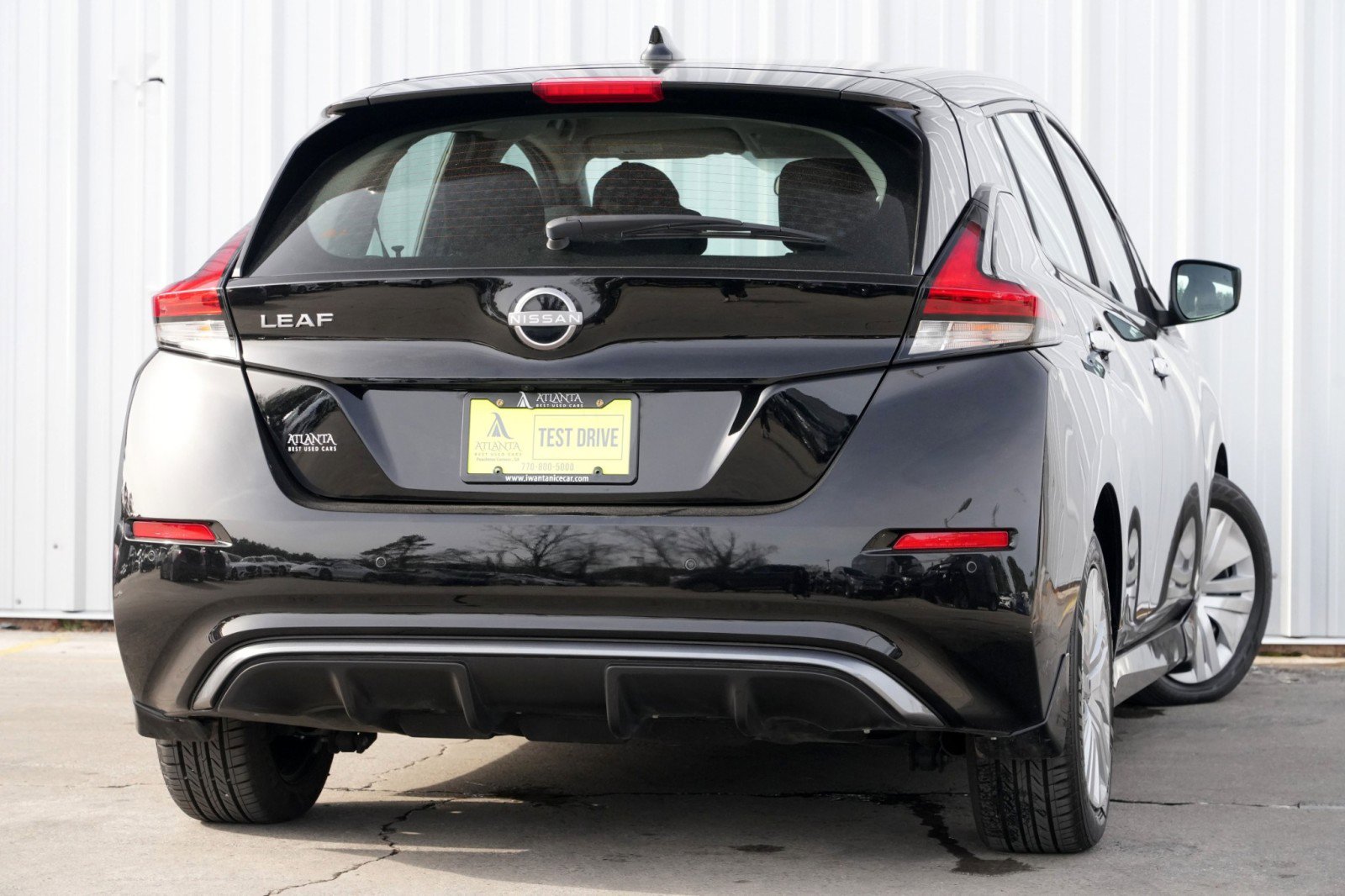 Used 2025 Nissan Leaf S image 4