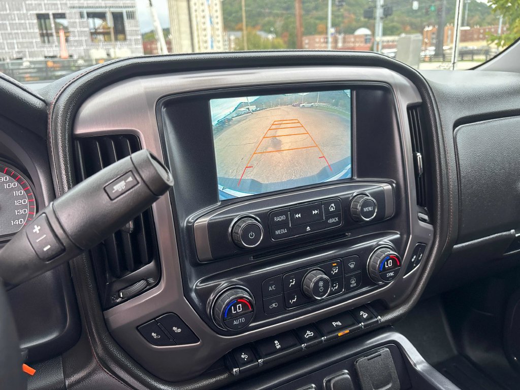 Used 2016 GMC Sierra 1500 SLT w/ All-Terrain Package AWD/4WD image 17