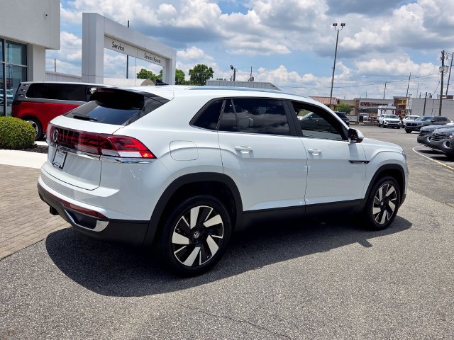 New 2026 Volkswagen Atlas Cross Sport SE FWD image 14