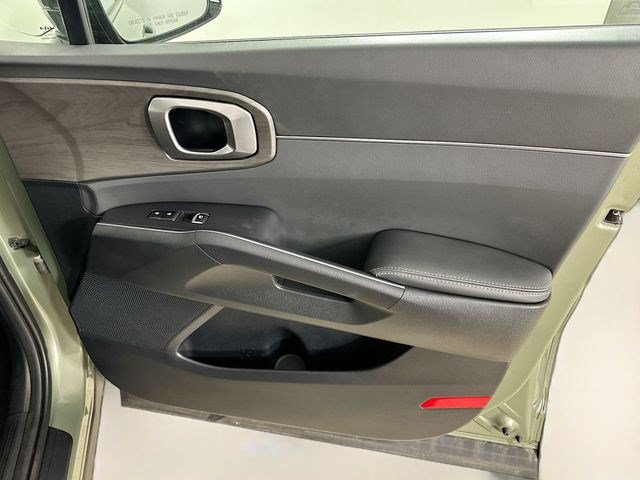 Used 2025 Kia Sorento X-Line EX AWD/4WD image 43