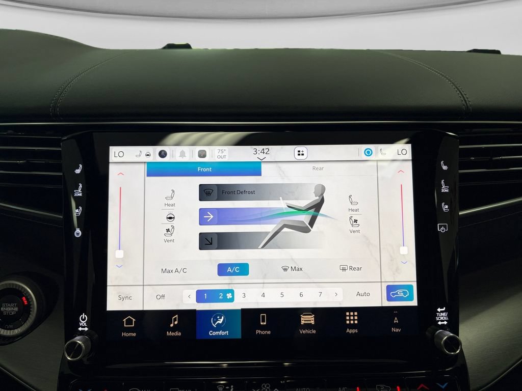 New 2026 Jeep Grand Wagoneer L Limited AWD/4WD image 13
