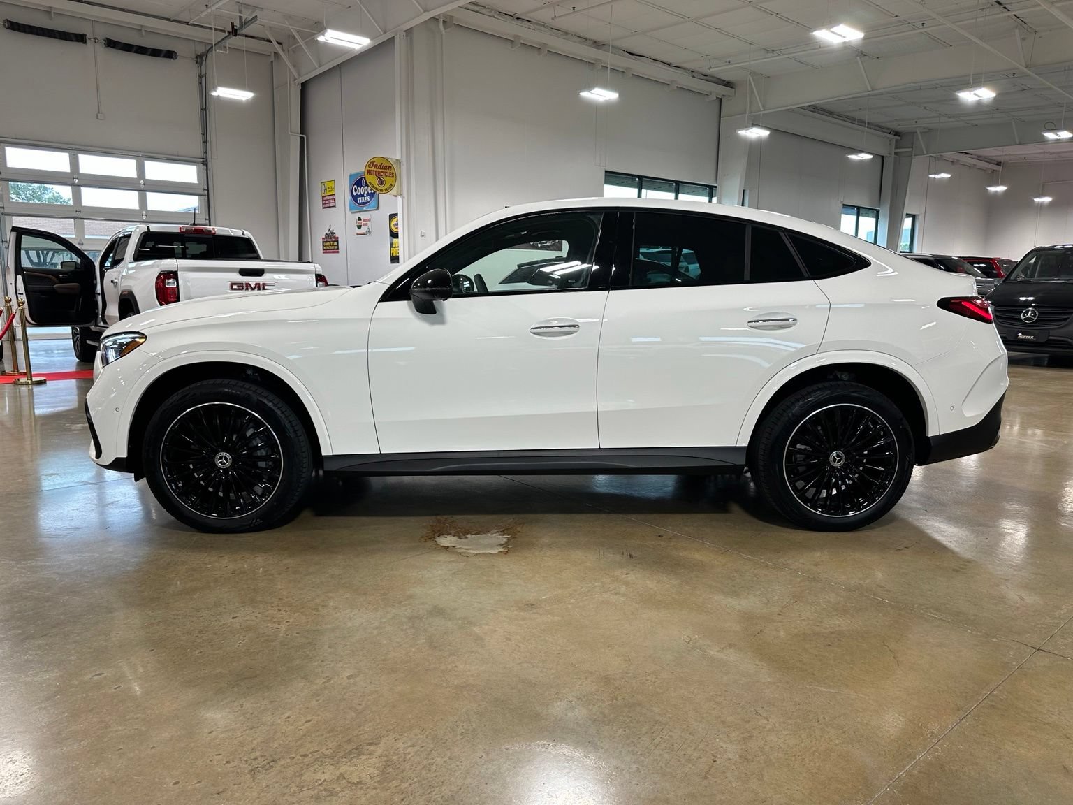 Used 2026 Mercedes-Benz GLC 300 4MATIC image 5