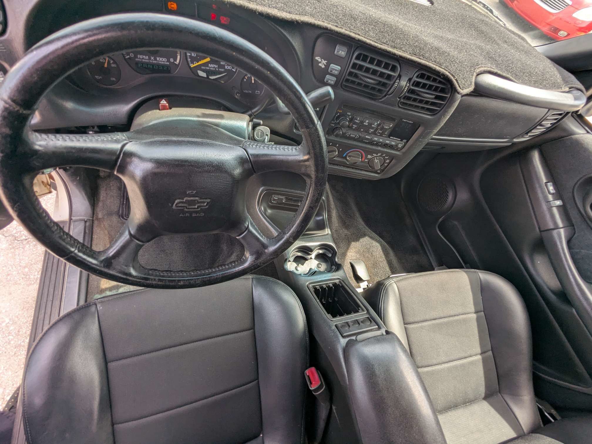 Used 2001 Chevrolet S10 Pickup 4x4 Extended Cab image 17