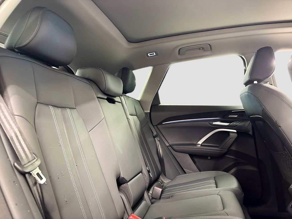 New 2025 Audi Q5 2.0T Premium Plus image 16