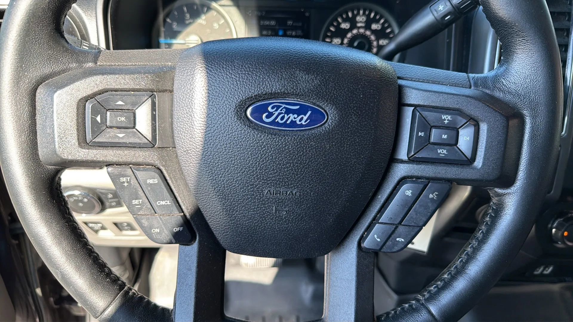 Used 2019 Ford F150 XLT w/ Equipment Group 302A Luxury AWD/4WD image 20