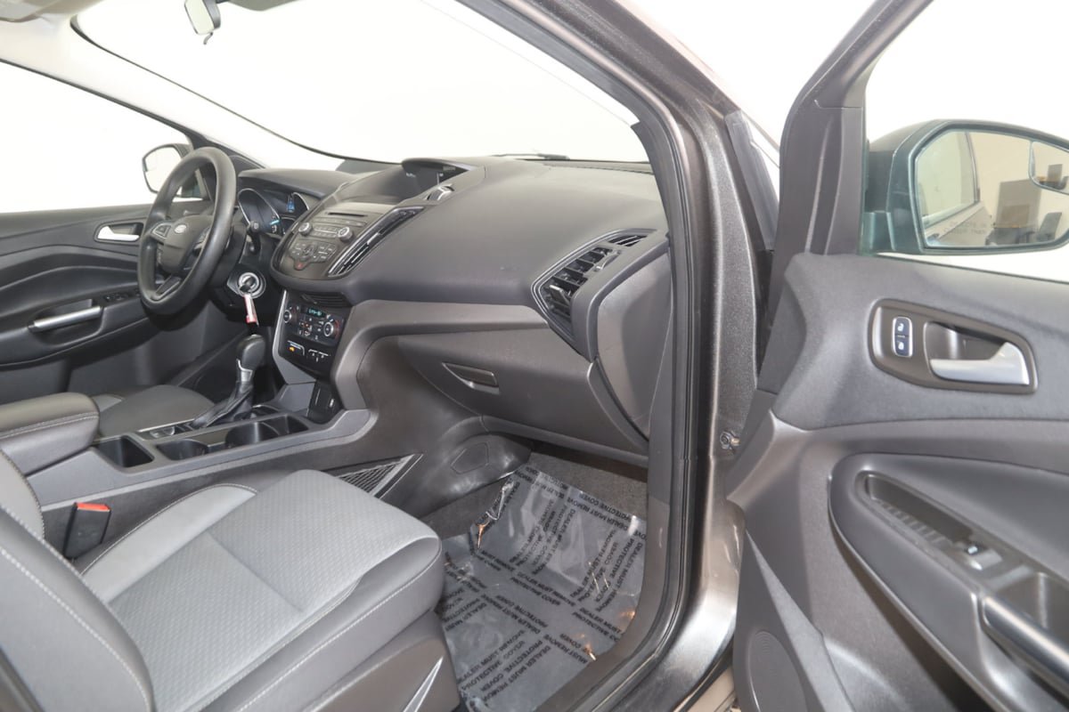 Used 2017 Ford Escape SE AWD/4WD image 31