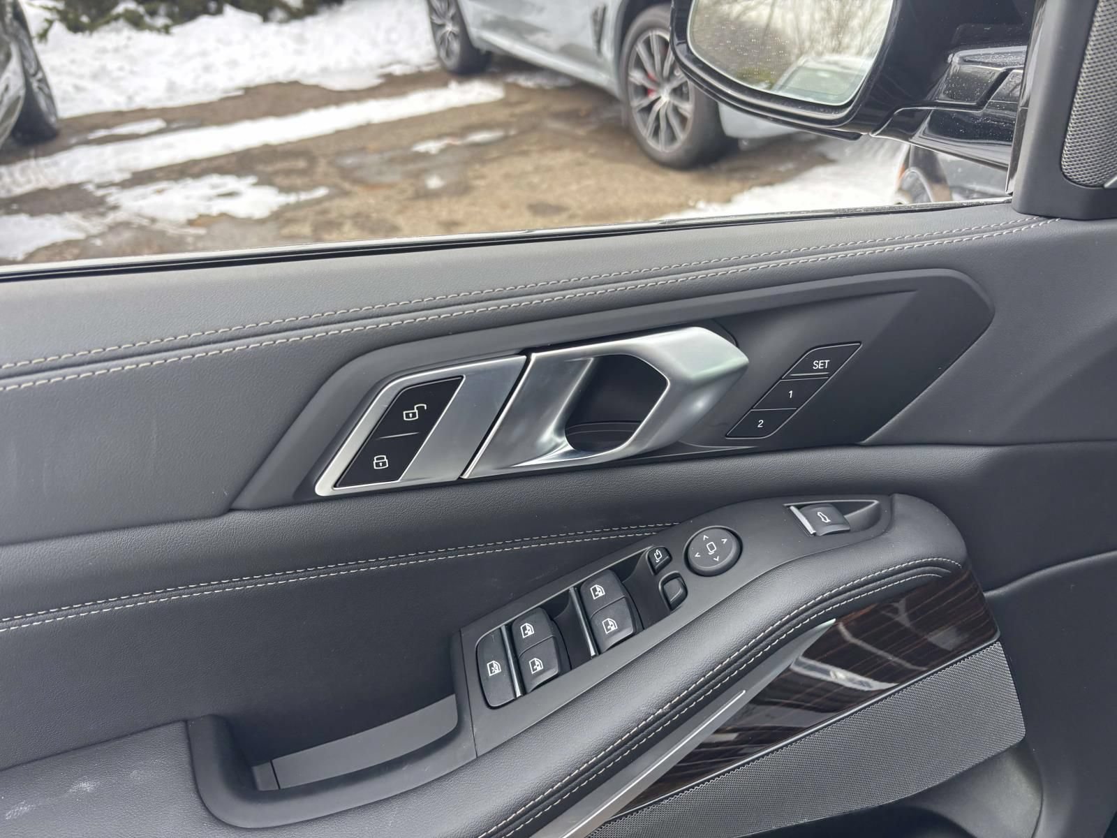 New 2026 BMW X5 xDrive40i w/ M Sport Package AWD/4WD image 12
