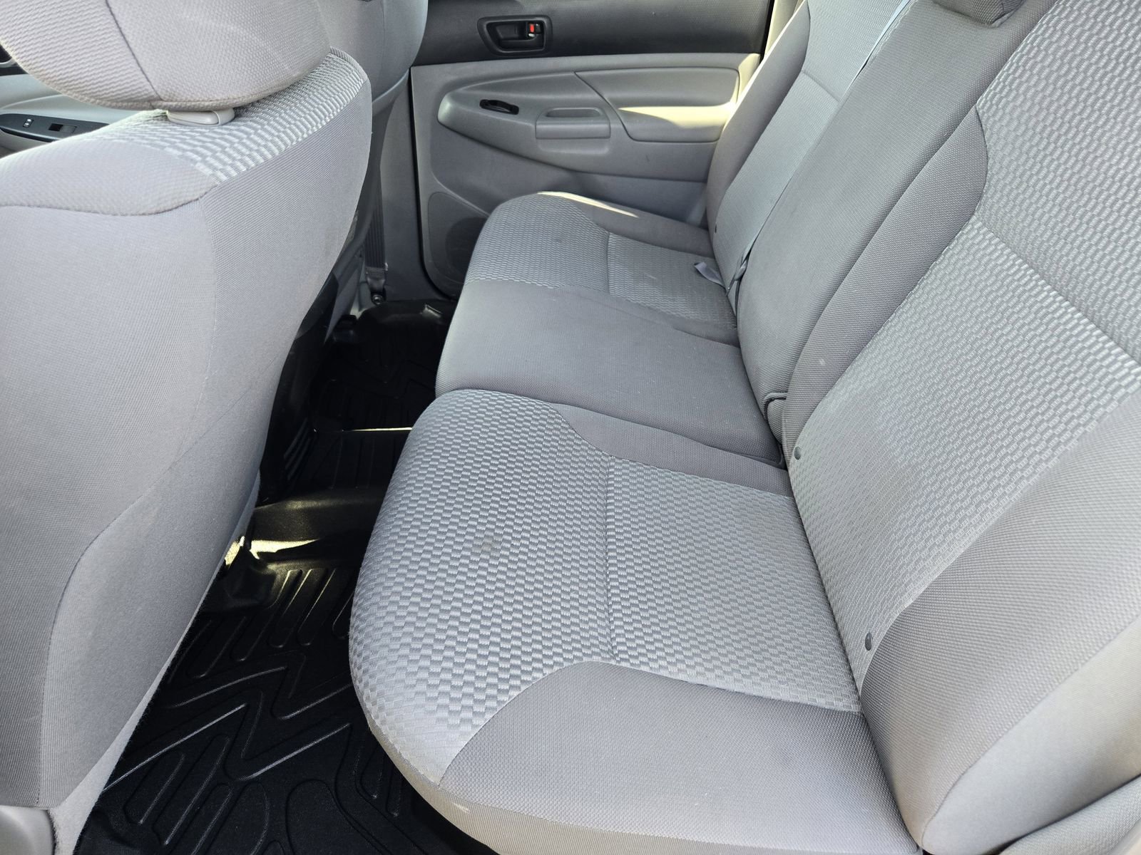 Used 2013 Toyota Tacoma 4x4 Double Cab w/ SR5 Pkg image 27
