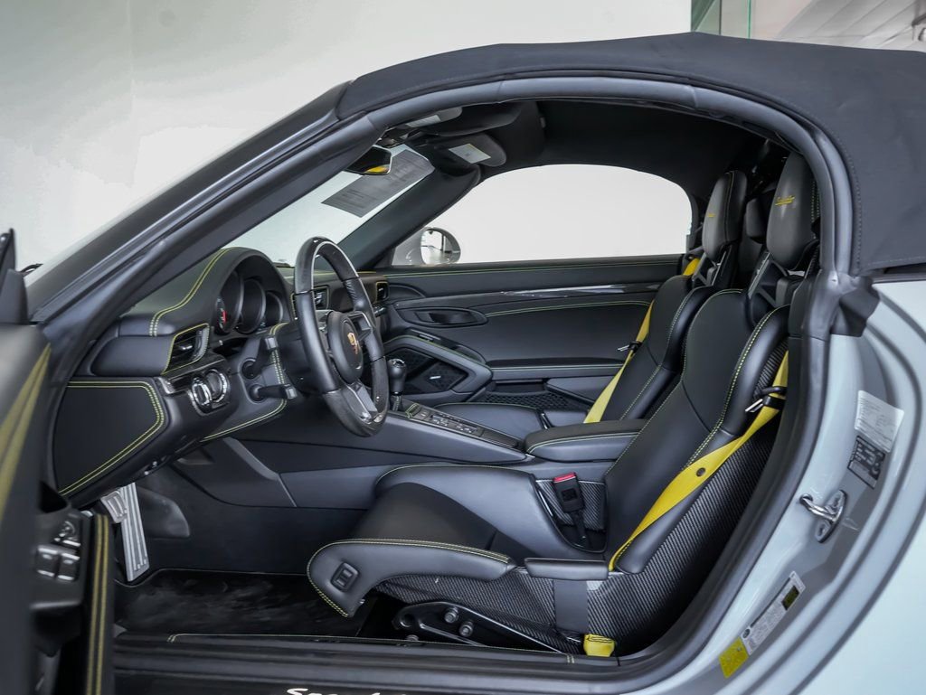 Certified 2019 Porsche 911 Speedster image 5