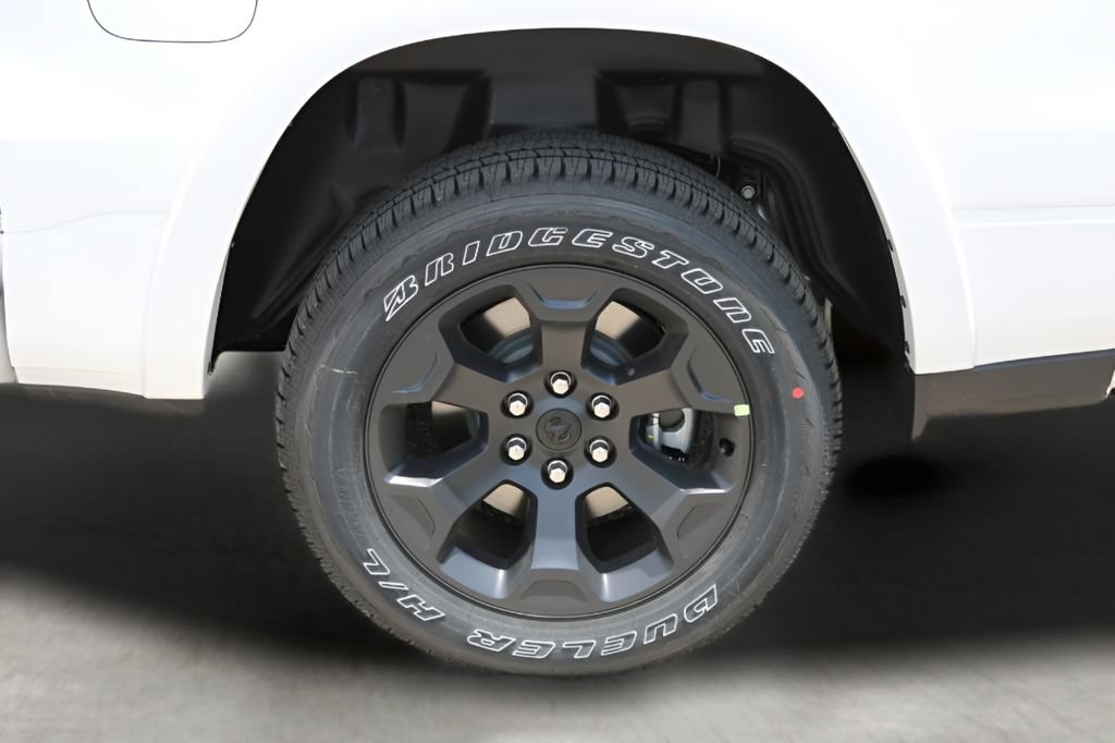 New 2026 RAM 1500 Lone Star w/ Night Edition RWD image 9