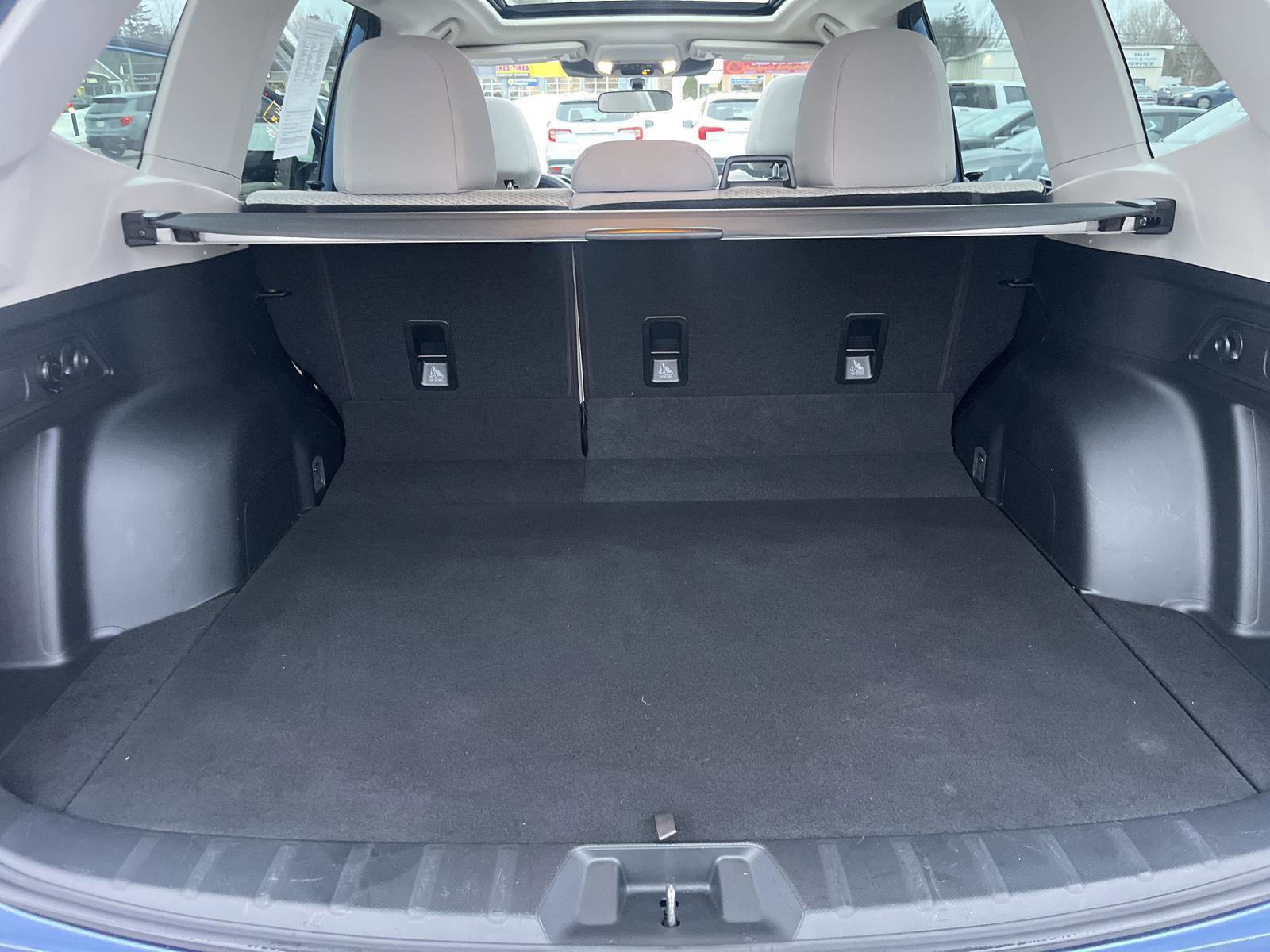 Used 2023 Subaru Forester Premium image 12