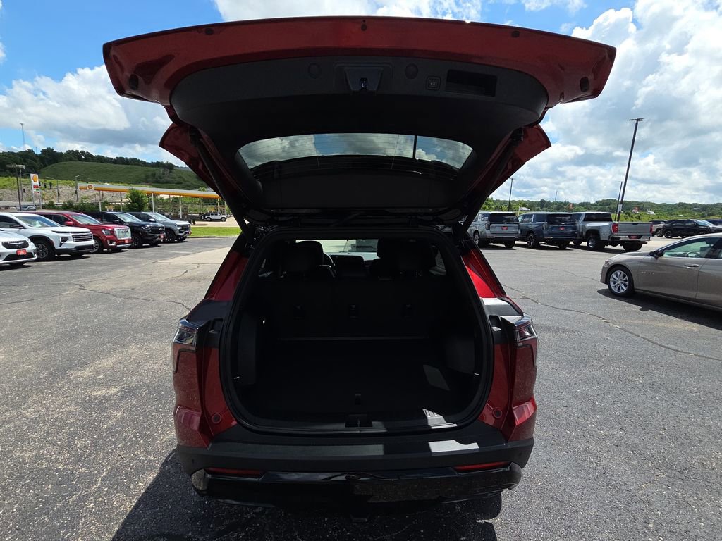 New 2026 Chevrolet Equinox RS w/ Convenience Package III AWD/4WD image 31
