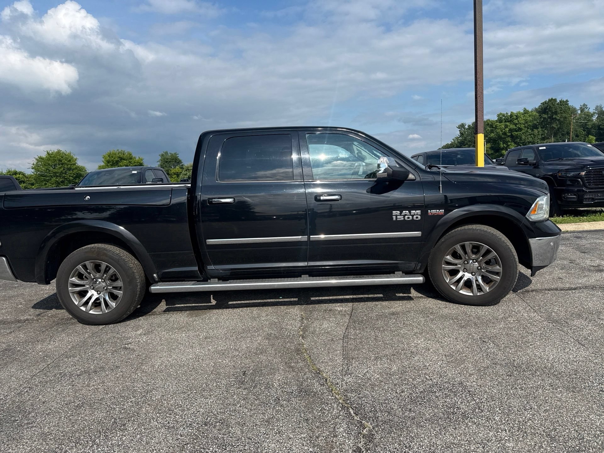 Used 2014 RAM 1500 Limited AWD/4WD image 6
