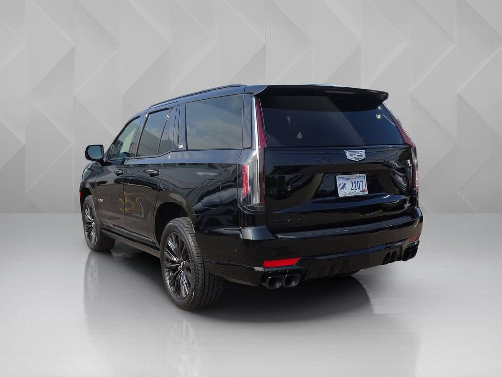 Used 2023 Cadillac Escalade V w/ LPO, ONYX Package AWD/4WD image 3