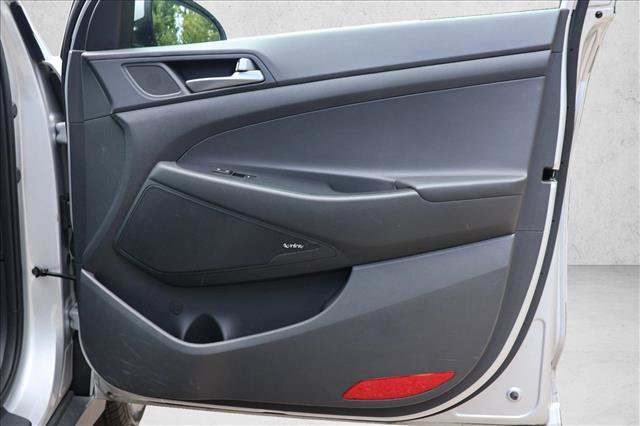 Used 2017 Hyundai Tucson SE Plus w/ Cargo Package FWD image 29