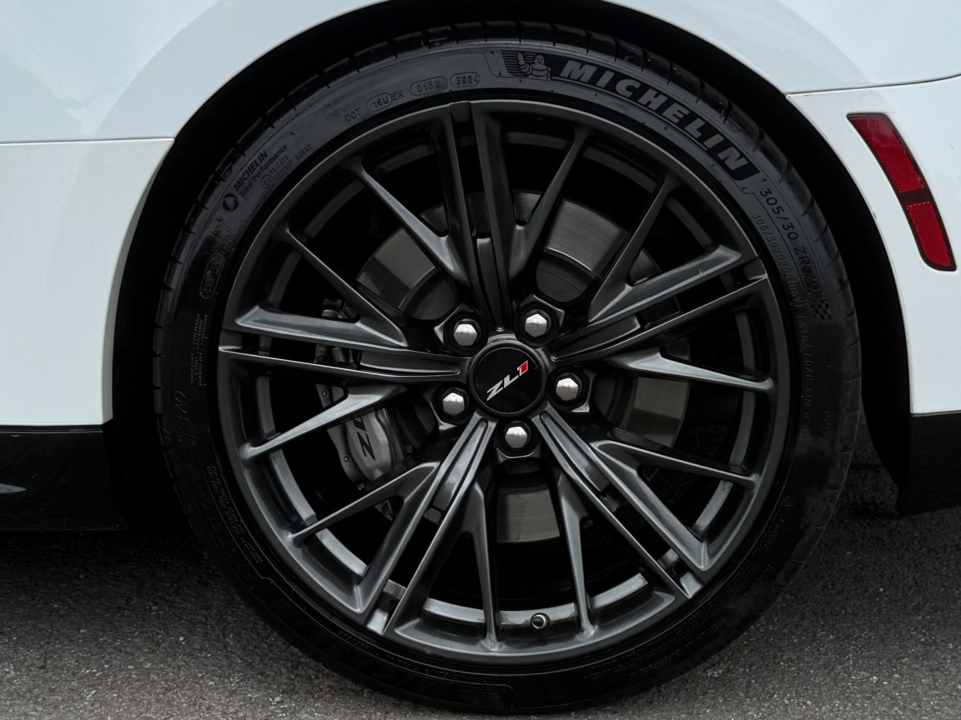 Used 2020 Chevrolet Camaro ZL1 RWD image 55
