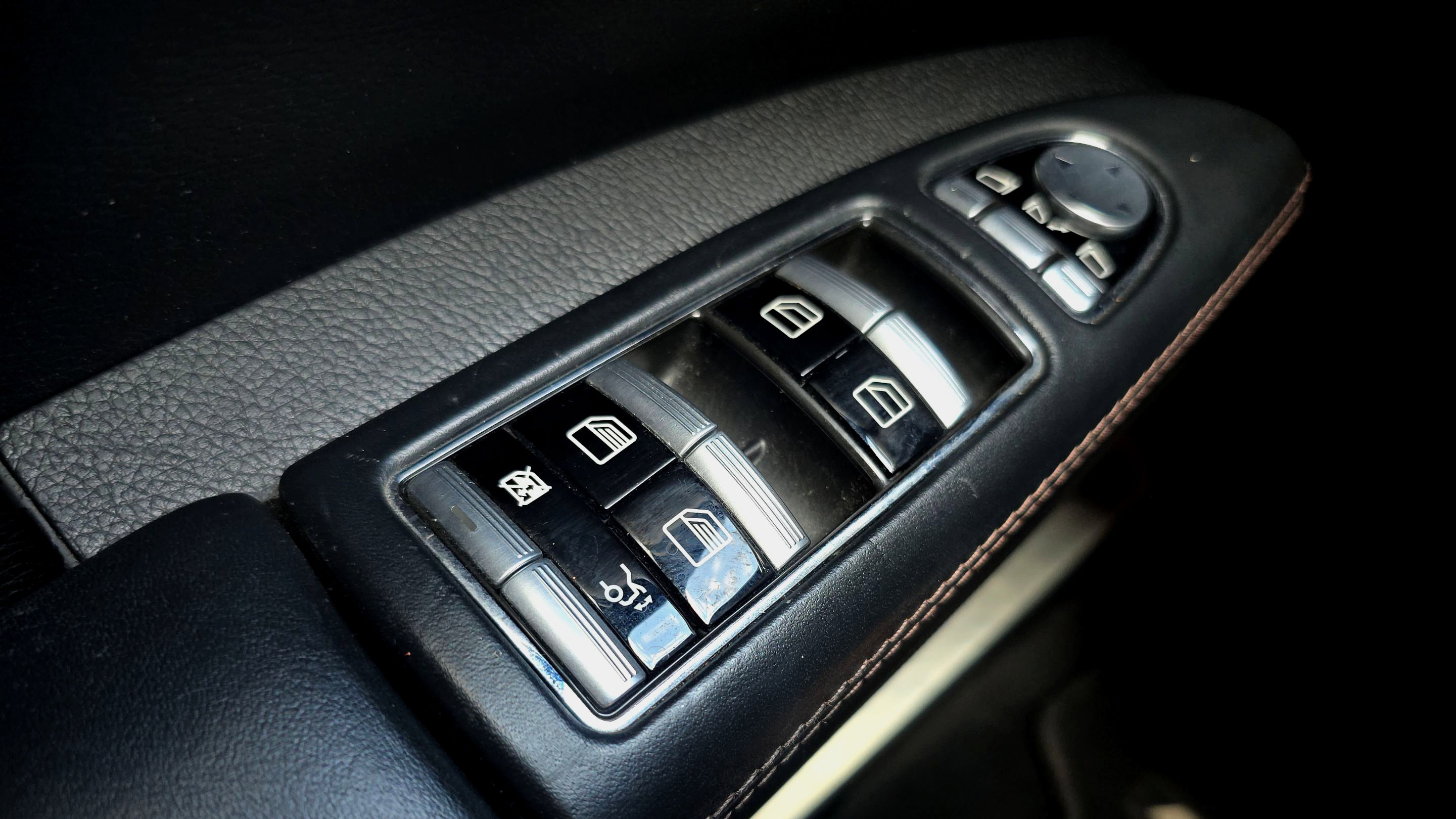 Used 2013 Mercedes-Benz S 63 AMG image 33