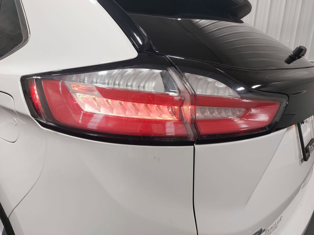 Used 2024 Ford Edge SEL image 23