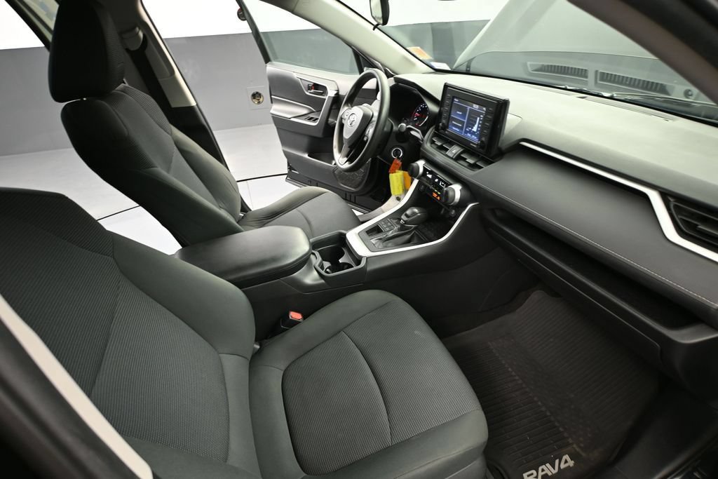 Used 2020 Toyota RAV4 LE w/ All Weather Liner Package AWD/4WD image 45
