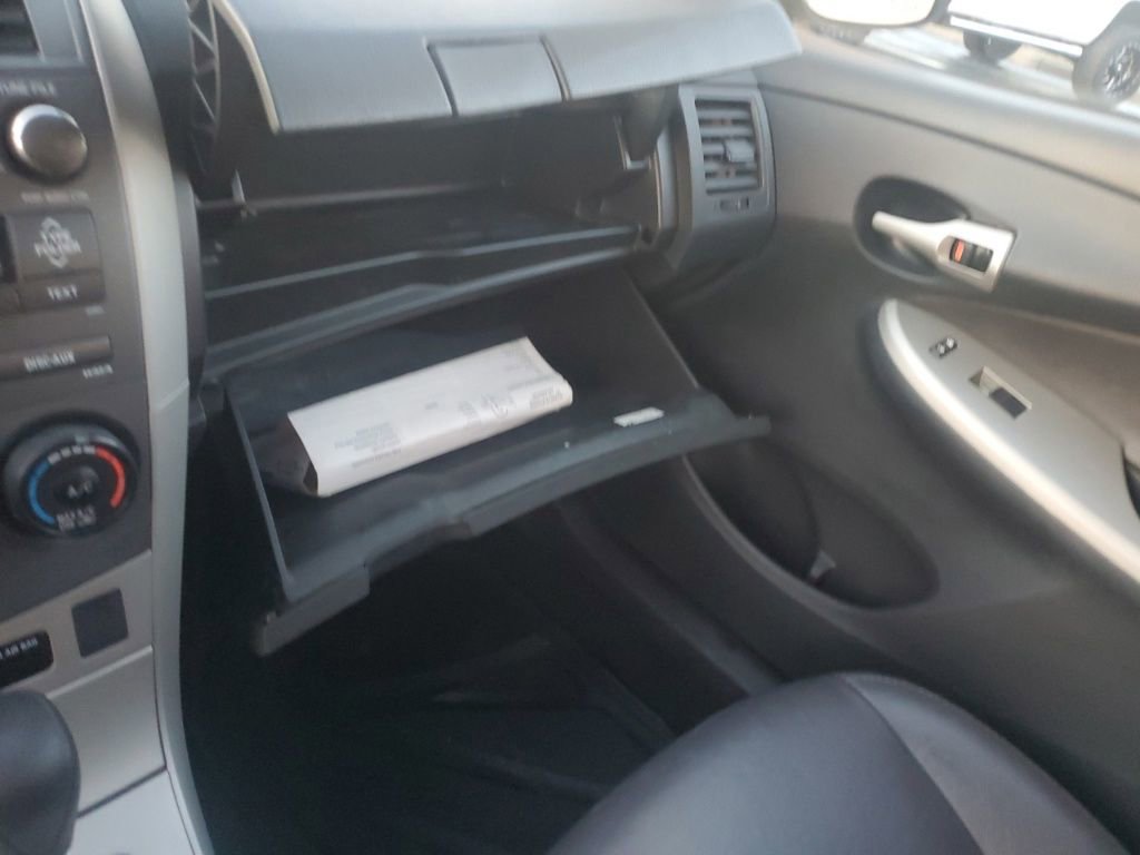 Used 2010 Toyota Corolla S image 20