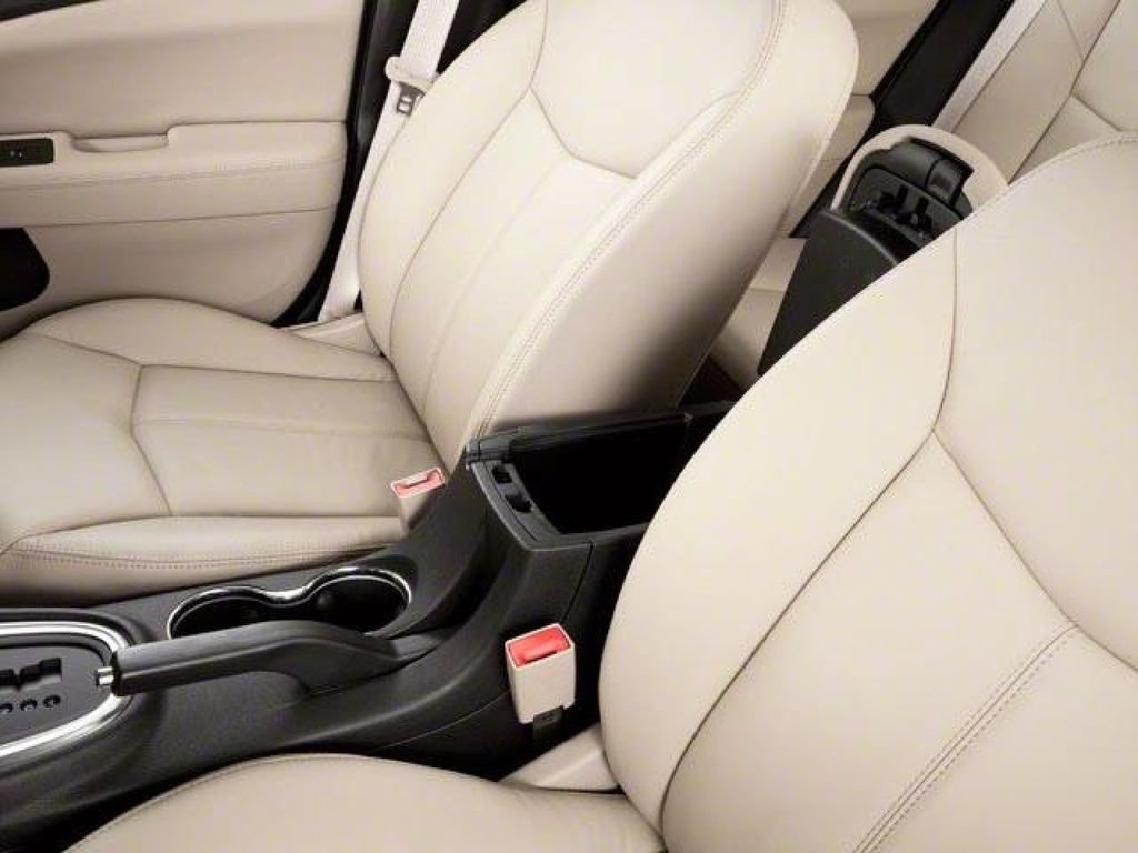 Used 2013 Chrysler 200 LX FWD image 11
