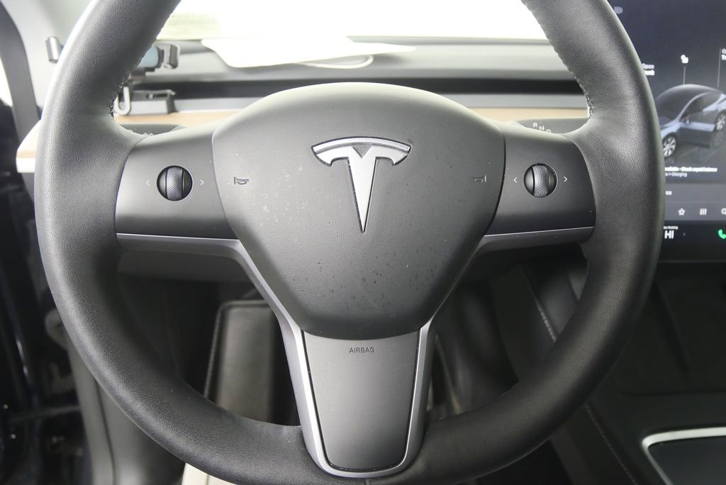 Used 2023 Tesla Model Y Long Range image 20