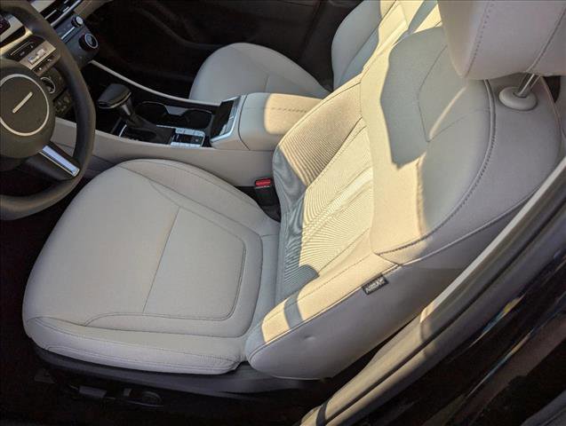 Certified 2025 Hyundai Tucson SEL FWD image 4