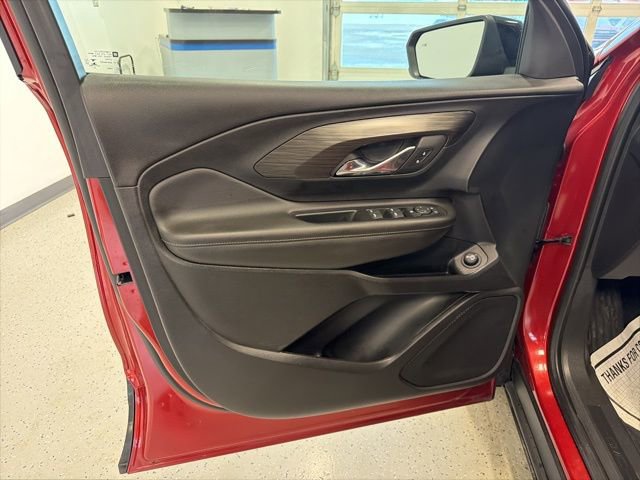 Used 2023 GMC Terrain SLE w/ Driver Convenience Package image 40