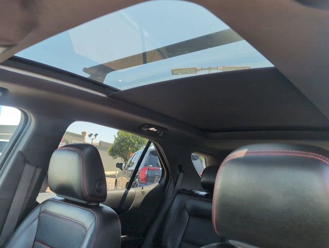 Certified 2023 Chevrolet Equinox RS w/ RS Leather Package image 19