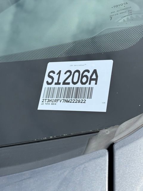 Used 2022 Toyota RAV4 LE image 32