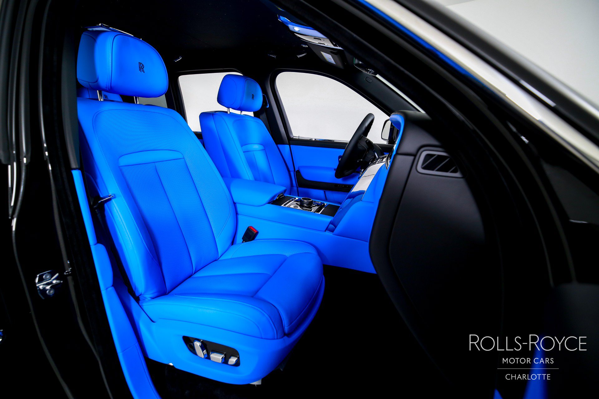 New 2026 Rolls-Royce Cullinan AWD/4WD image 36