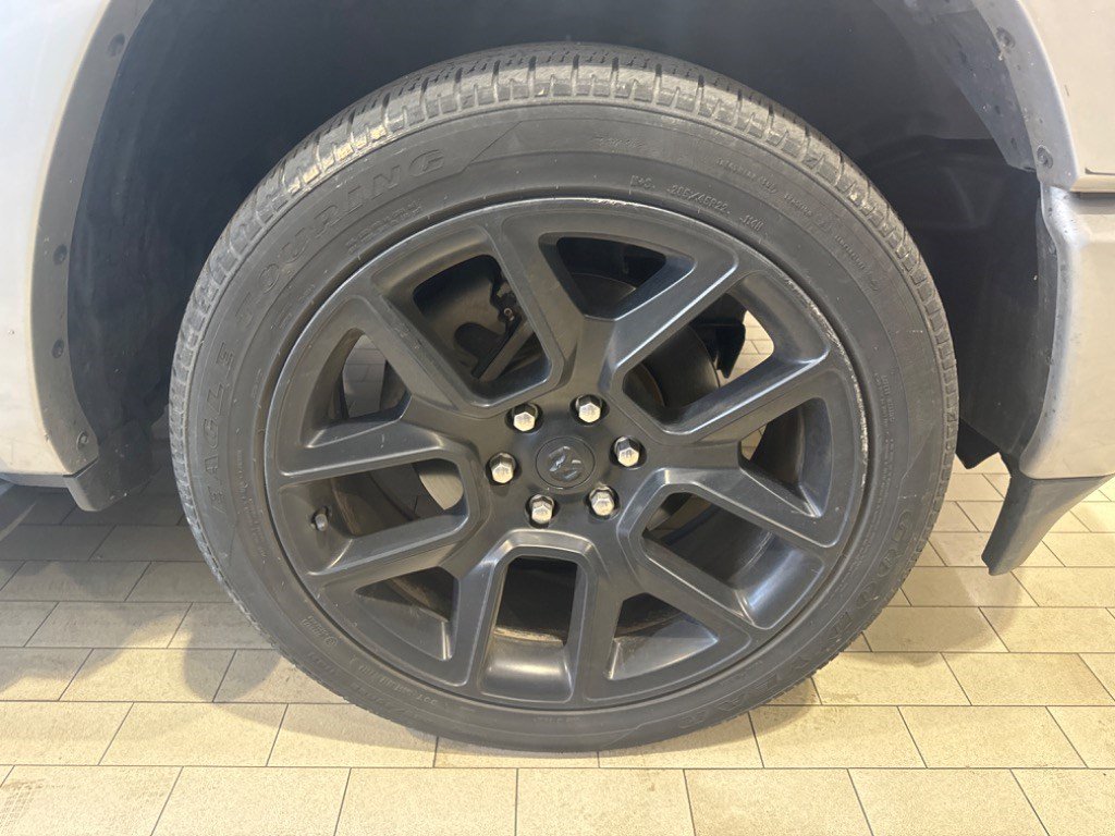 Used 2021 RAM 1500 Laramie w/ Night Edition image 11