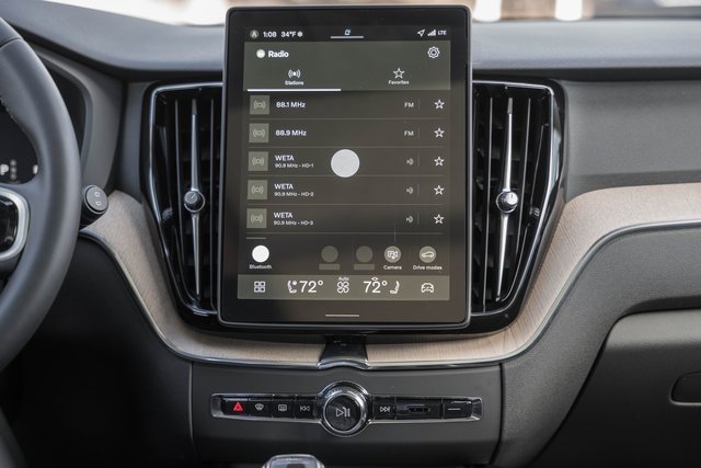 New 2026 Volvo XC60 B5 Plus w/ Protection Package Premier image 21