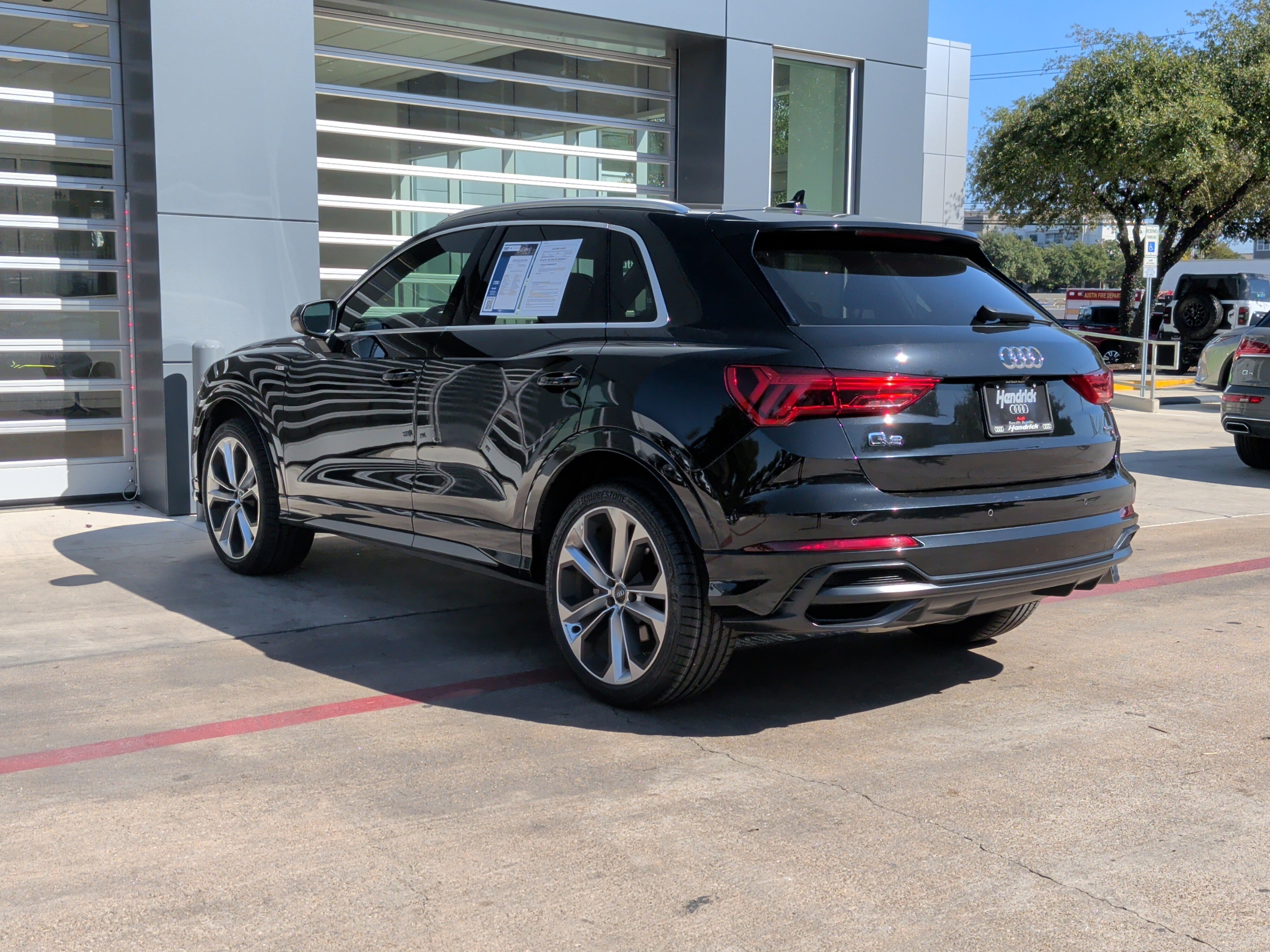 Used 2020 Audi Q3 2.0T Prestige w/ Prestige Package image 7