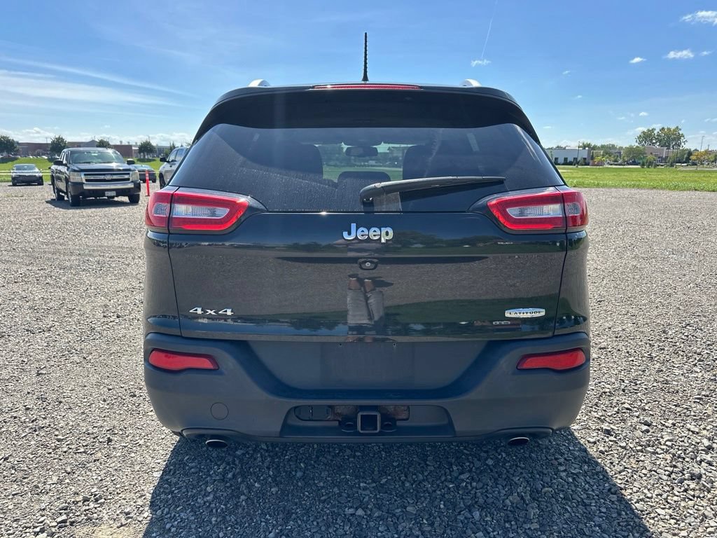 Used 2014 Jeep Cherokee Latitude w/ Comfort/Convenience Group AWD/4WD image 8