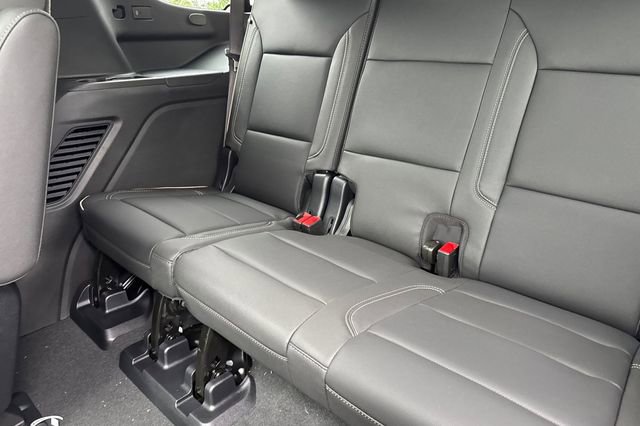 New 2026 GMC Yukon Elevation image 18