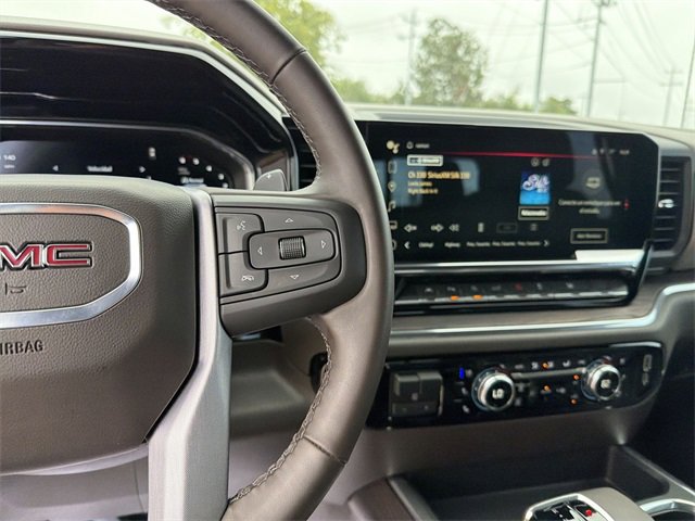 Certified 2025 GMC Sierra 1500 SLT image 11