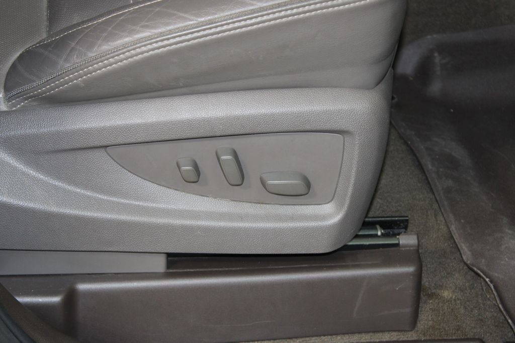 Used 2016 GMC Yukon Denali w/ Open Road Package image 29